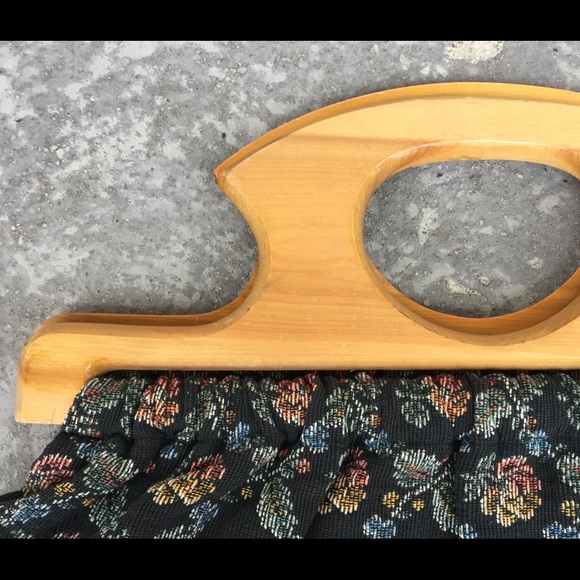 Vintage Handbags - Vintage Tapestry Purse Baribocraft Handles